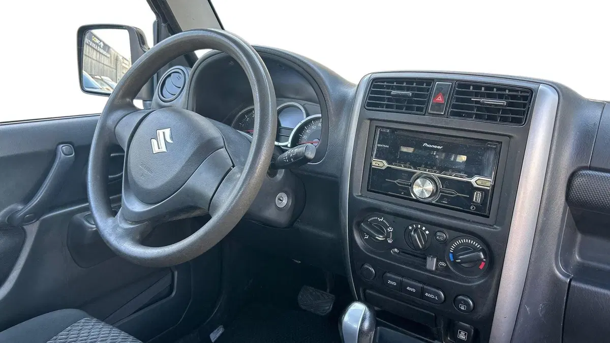 Suzuki Jimny usata a Parma (11)