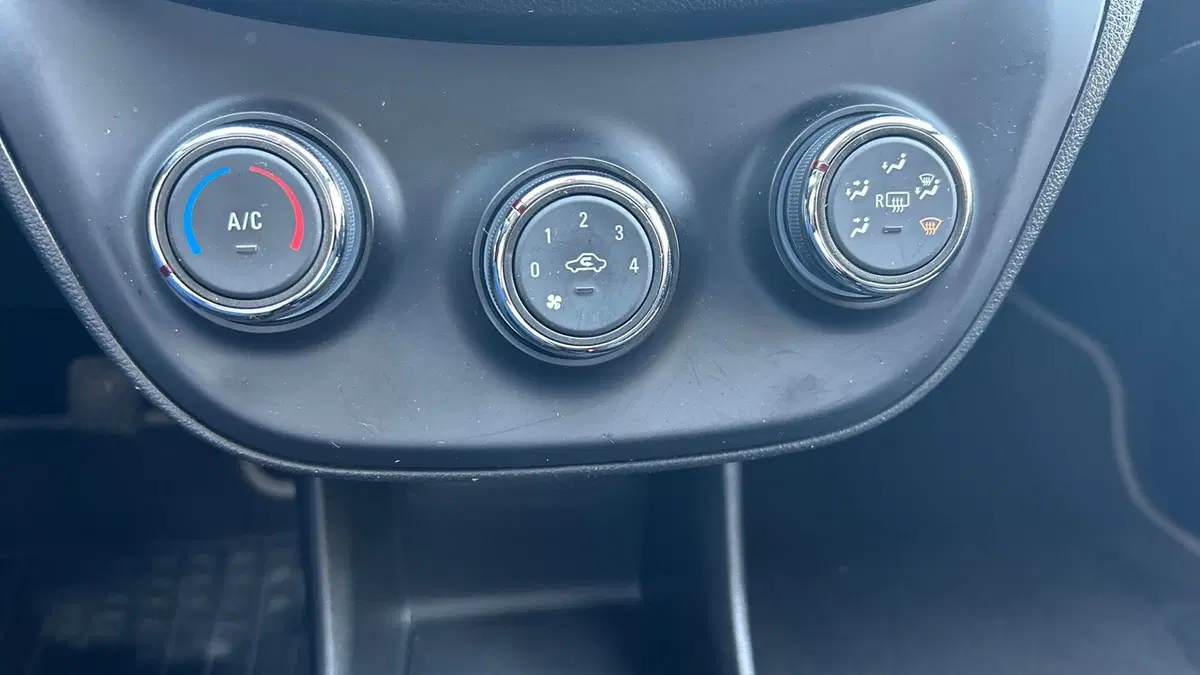 Opel Karl usata a Parma (8)