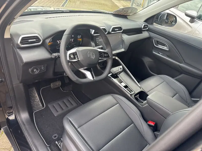 Mg ZS nuova a Ferrara (12)