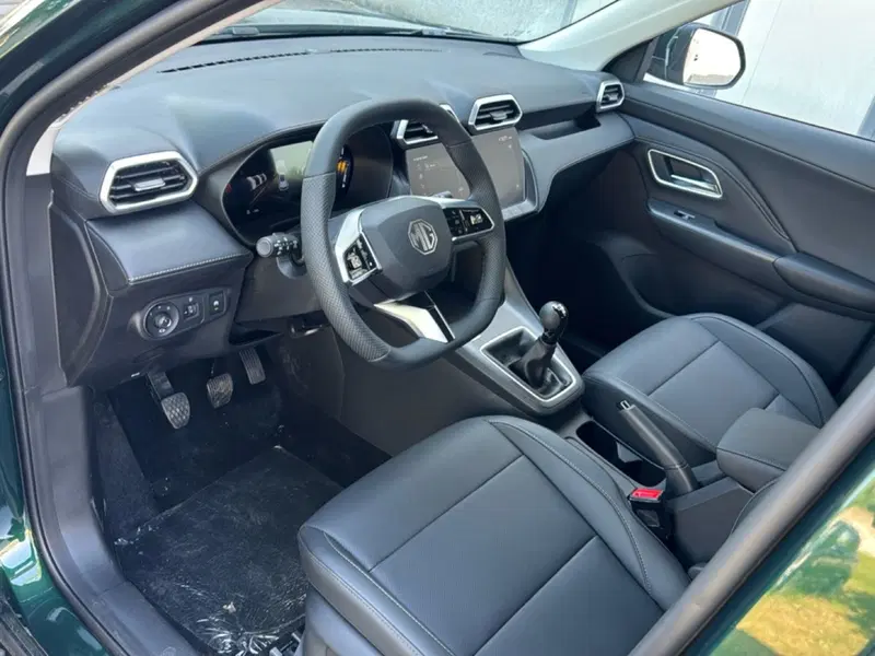 Mg ZS nuova a Ferrara (17)