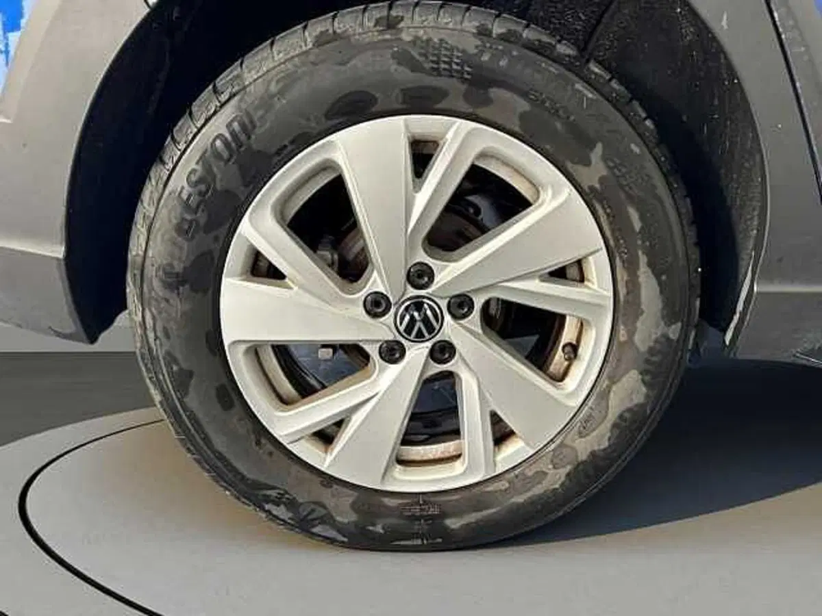 Volkswagen Taigo usata a Roma (7)