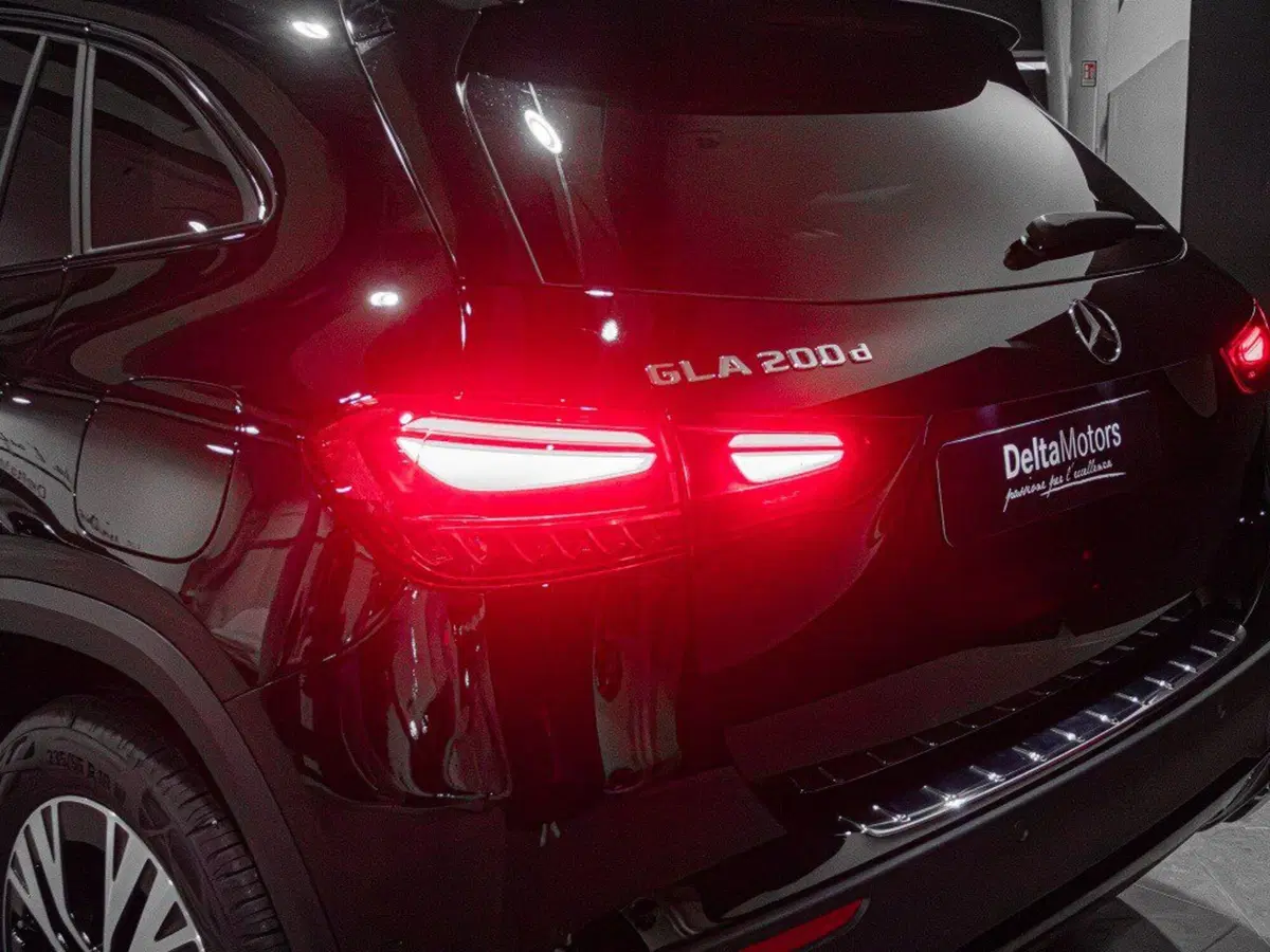 Mercedes-Benz GLA SUV nuova a Ancona (8)