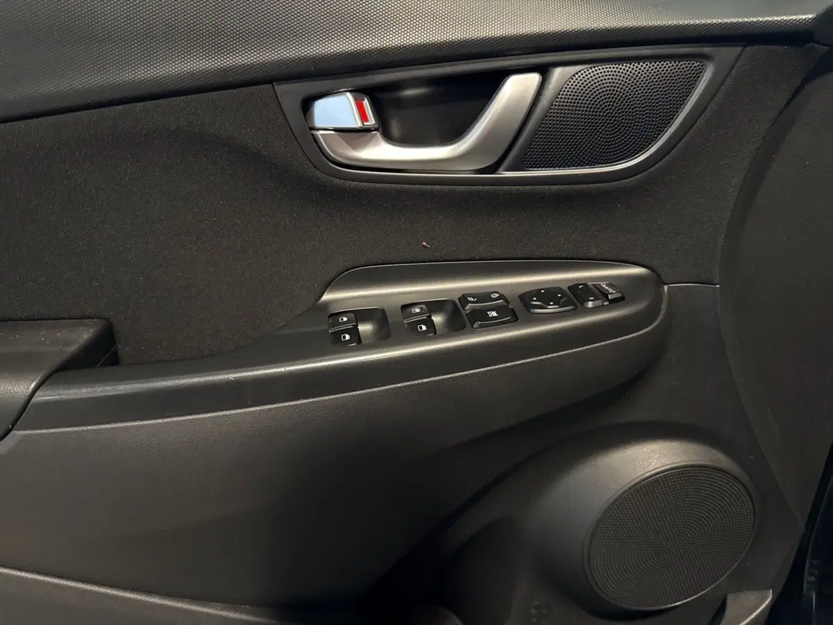 Hyundai Kona usata a Ancona (17)