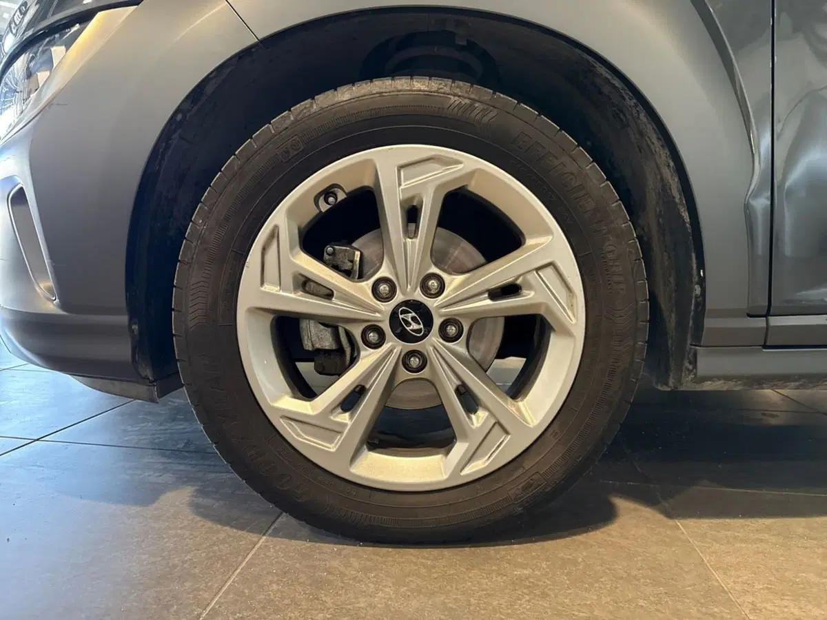 Hyundai Kona usata a Ancona (8)