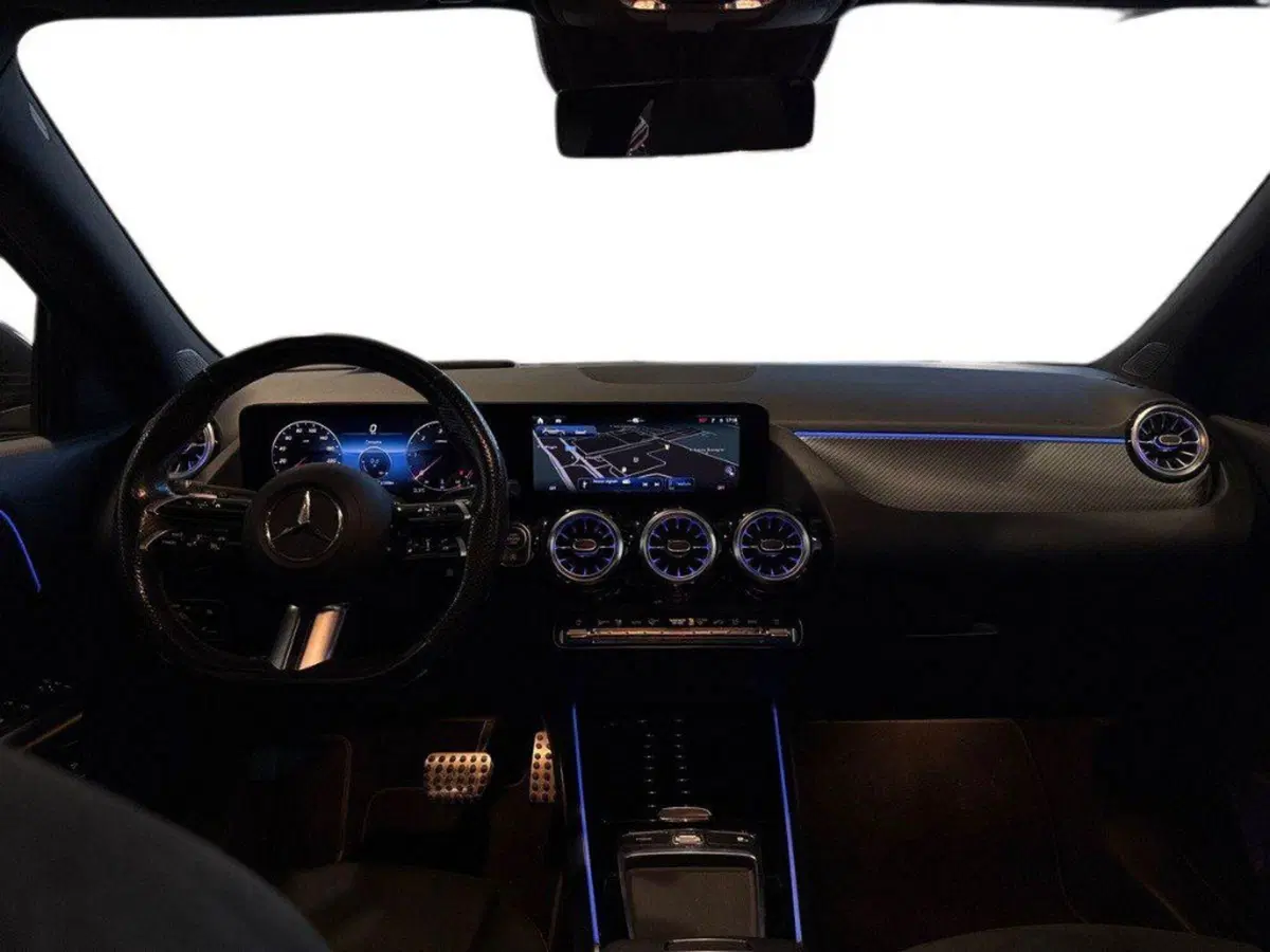 Mercedes-Benz GLA SUV usata a Ancona (10)