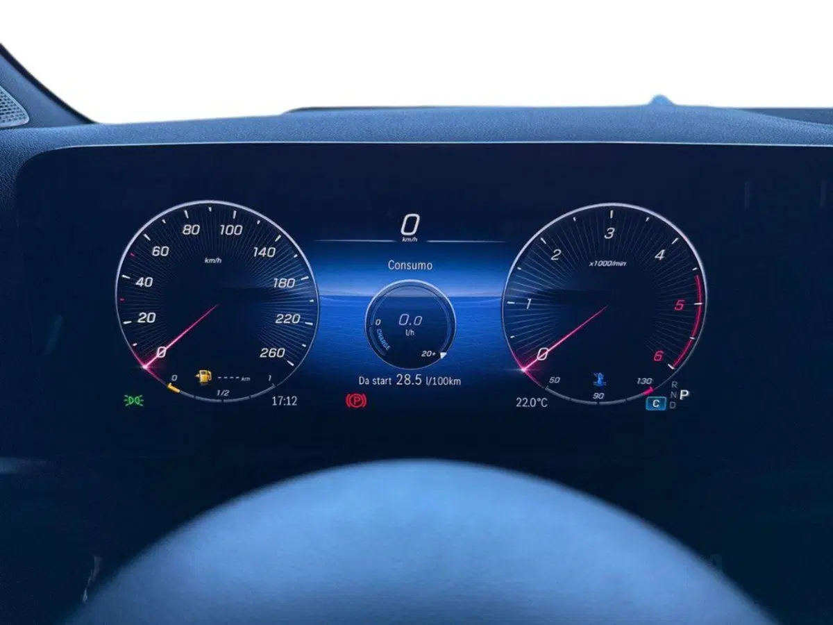 Mercedes-Benz GLA SUV usata a Ancona (9)