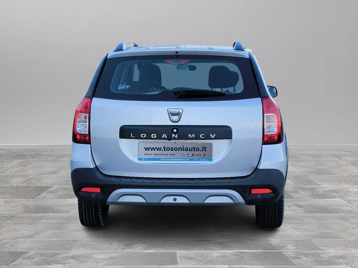 Dacia Logan usata a Siena (5)