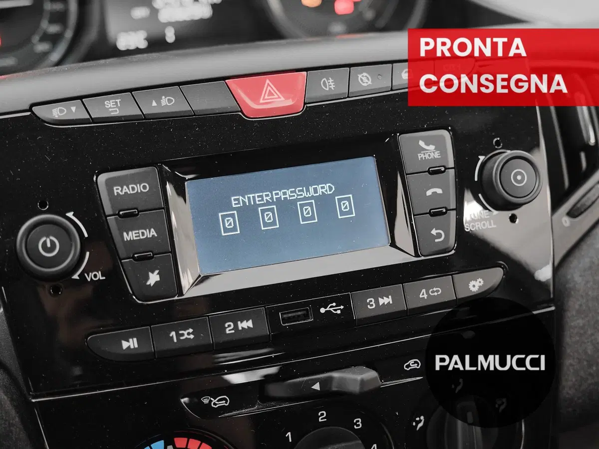 Lancia Ypsilon usata a Prato (14)