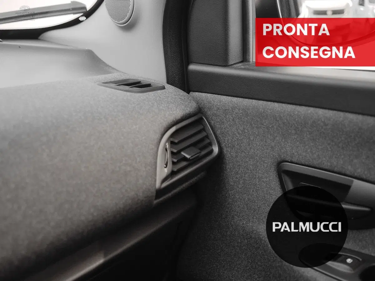 Lancia Ypsilon usata a Prato (15)