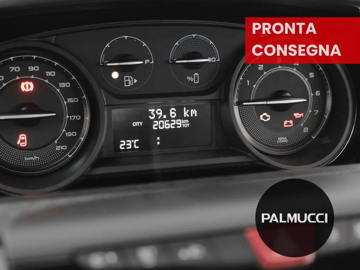 Lancia Ypsilon usata a Prato (16)
