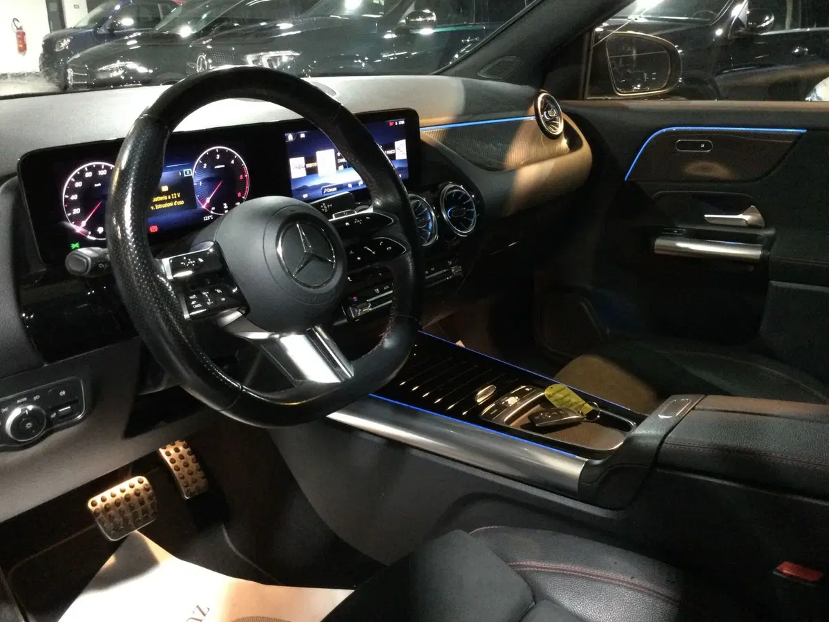 Mercedes-Benz GLA SUV usata a Caserta (11)