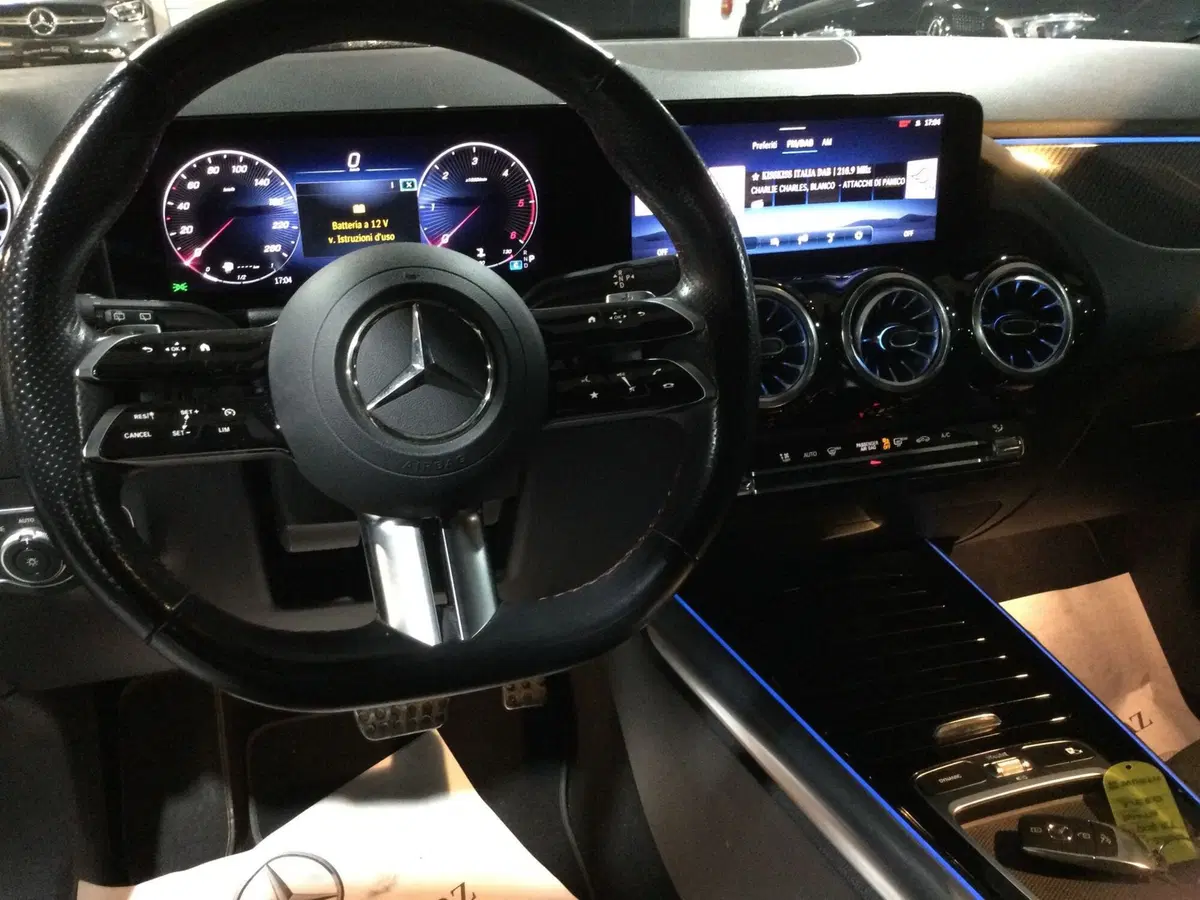 Mercedes-Benz GLA SUV usata a Caserta (12)