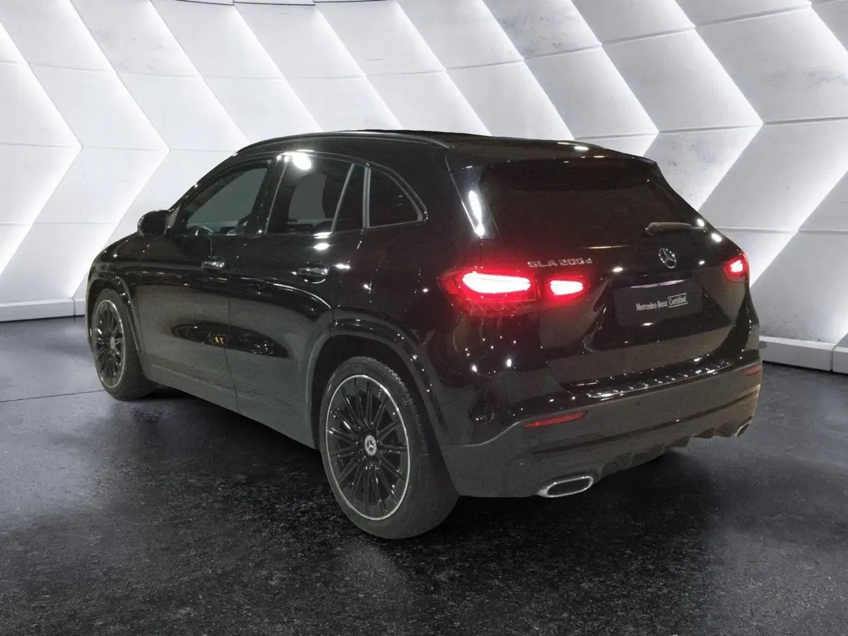 Mercedes-Benz GLA SUV usata a Caserta (6)