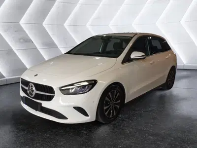Mercedes-Benz Classe B 180 d Automatic Premium del 2023 usata a Caserta