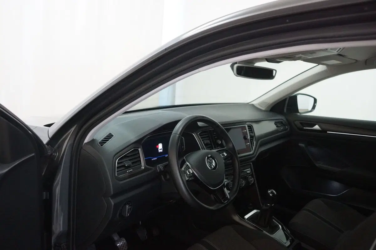 Volkswagen T-Roc usata a Torino (10)