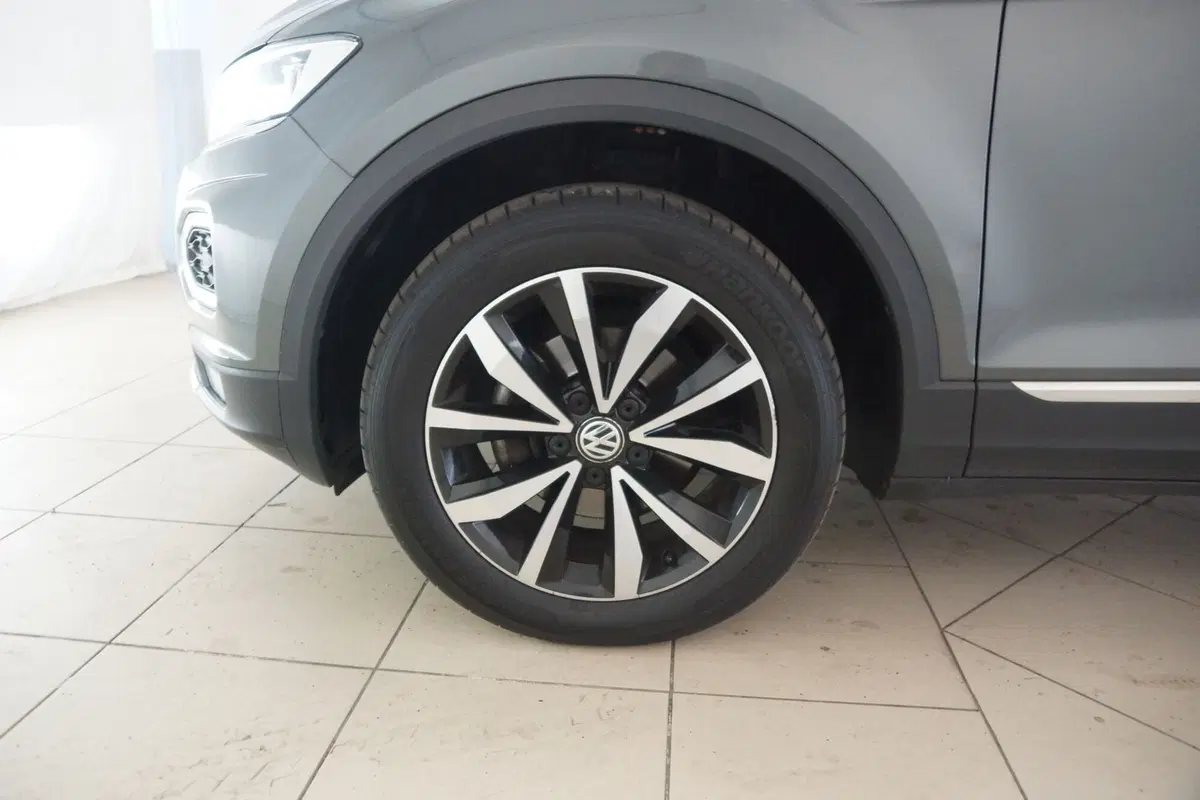 Volkswagen T-Roc usata a Torino (19)
