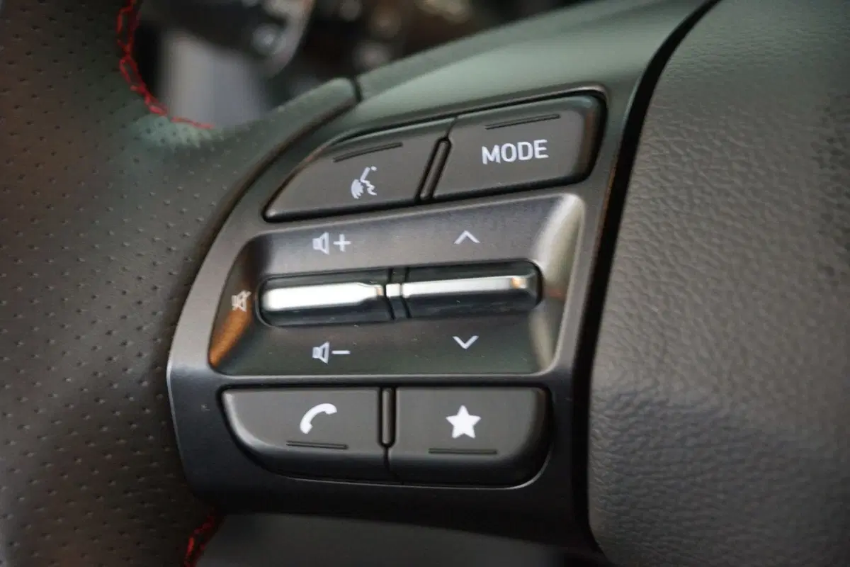 Hyundai Kona usata a Torino (13)