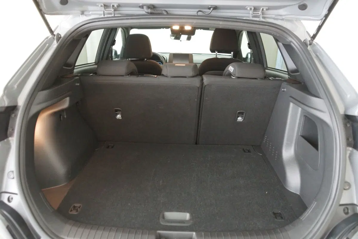 Hyundai Kona usata a Torino (7)