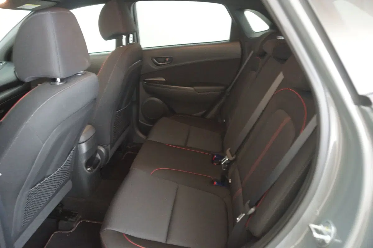 Hyundai Kona usata a Torino (8)