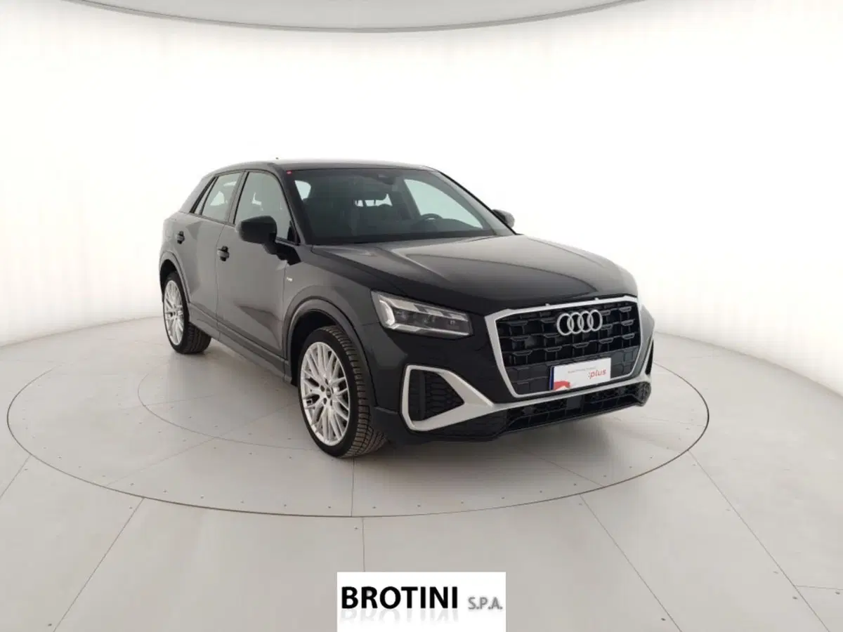 Audi Q2 usata a Massa-Carrara (4)