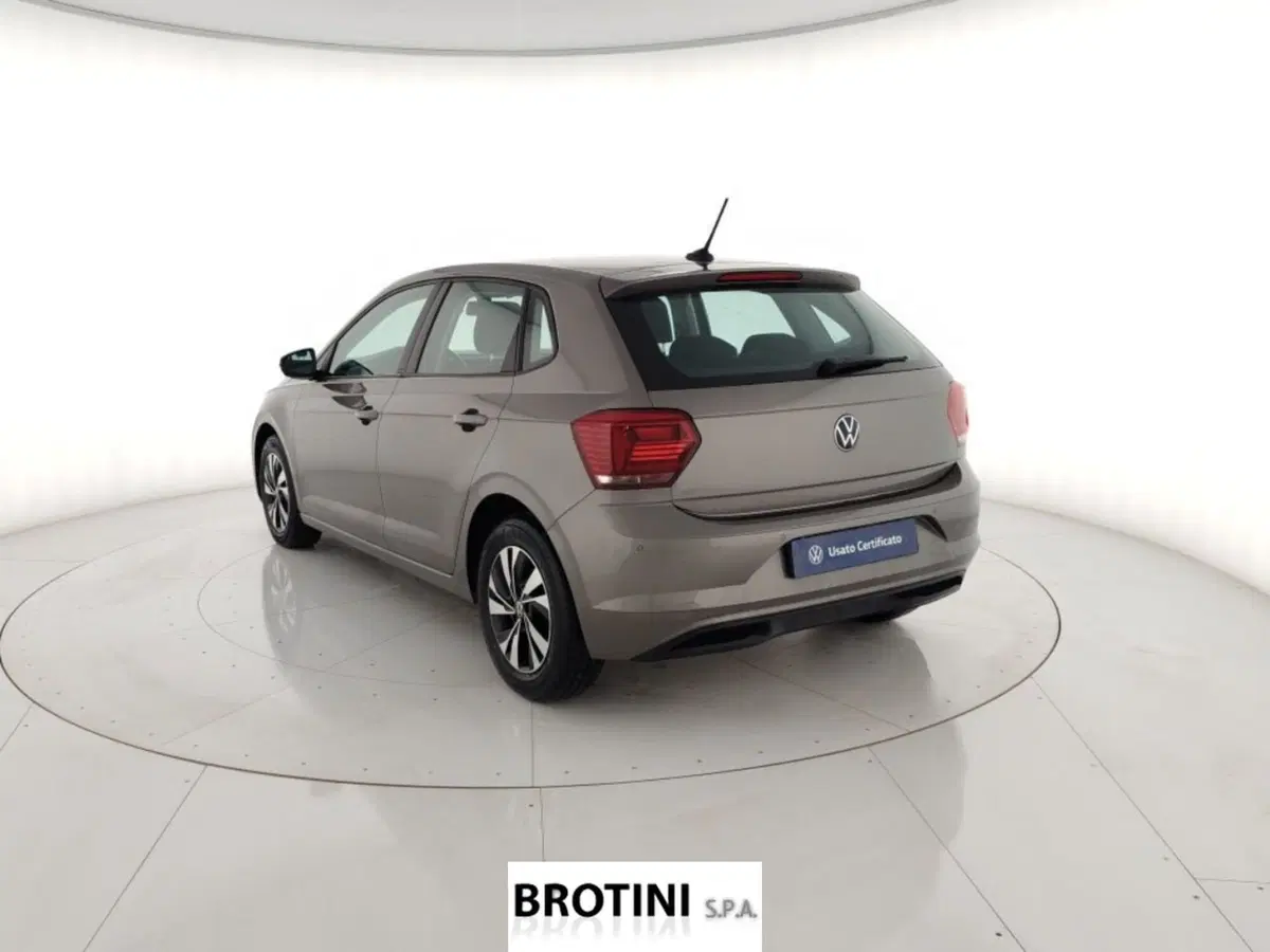 Volkswagen Polo usata a Massa-Carrara (2)