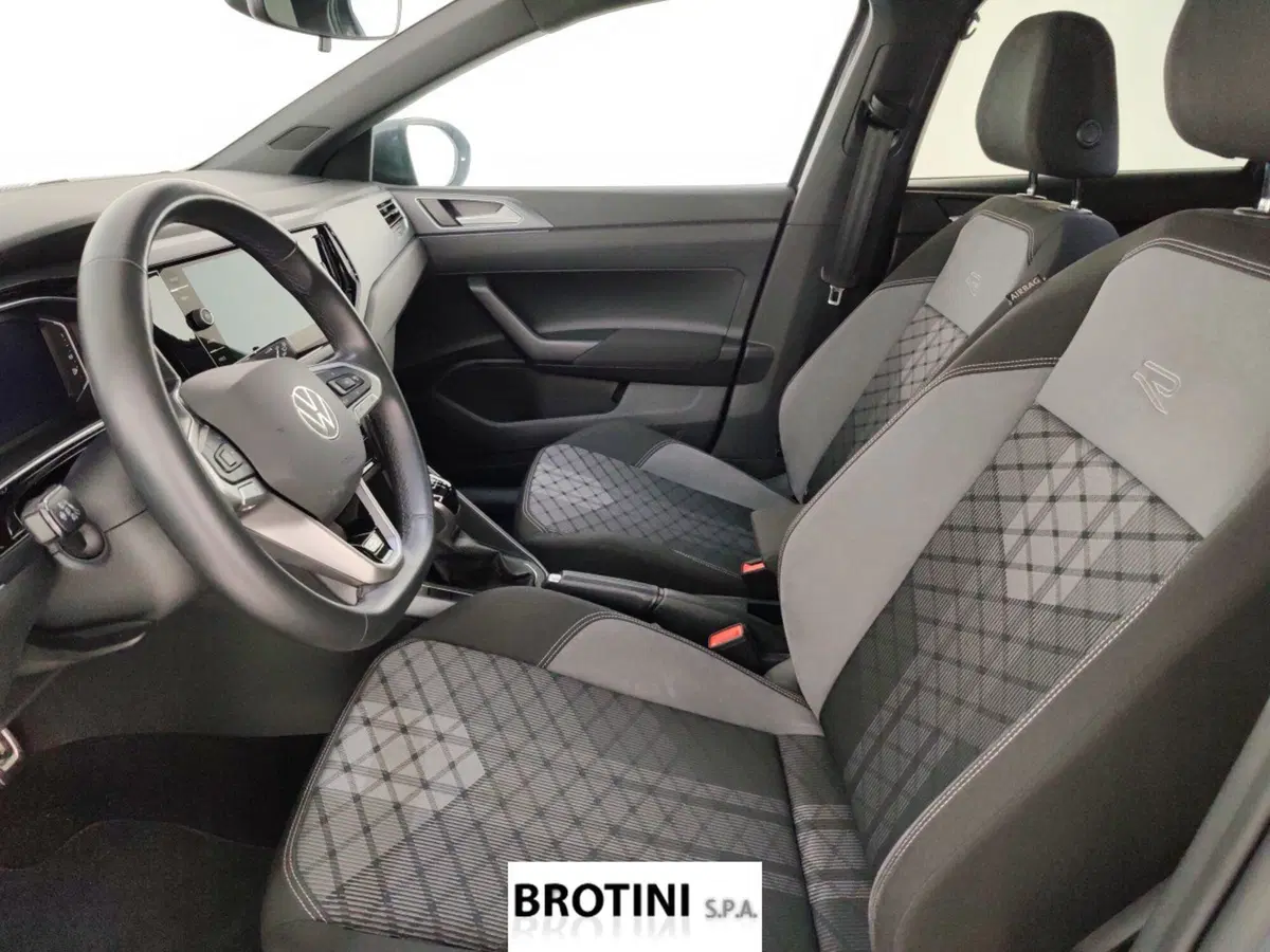 Volkswagen Taigo usata a Massa-Carrara (7)