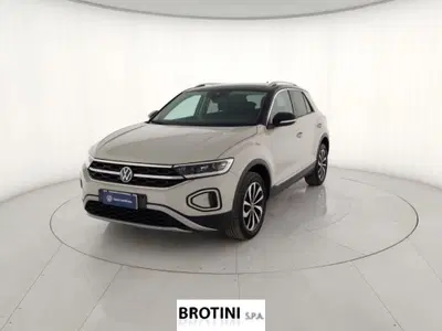 Volkswagen T-Roc 1.0 TSI Style del 2023 usata a Massa