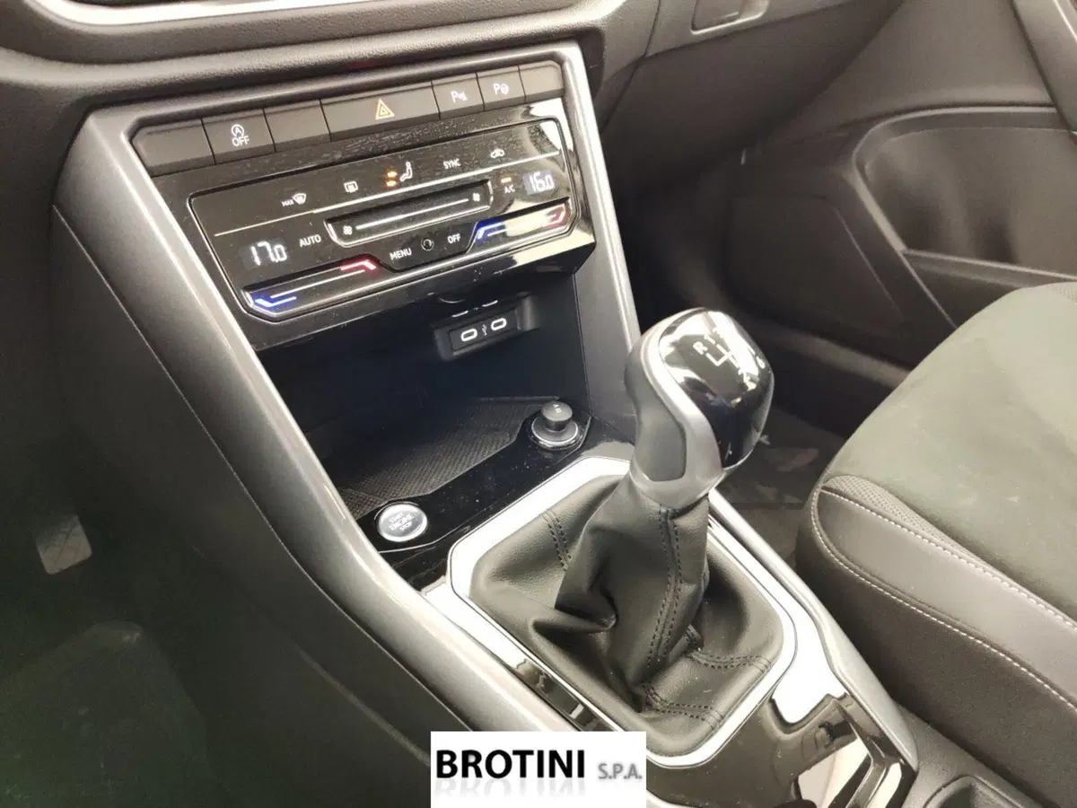 Volkswagen T-Roc usata a Massa-Carrara (11)