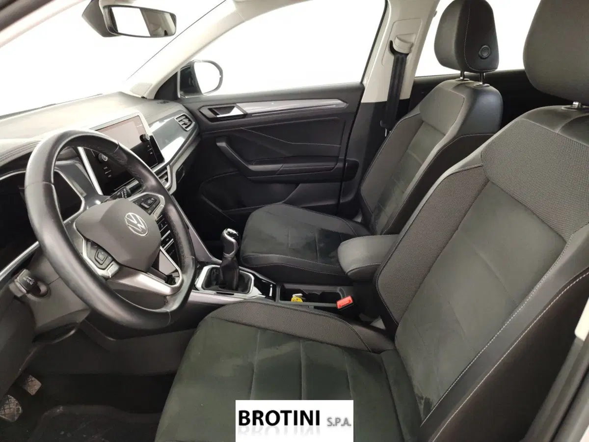 Volkswagen T-Roc usata a Massa-Carrara (7)