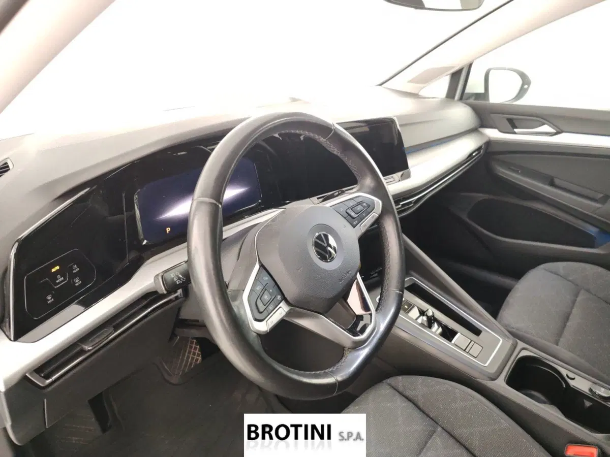 Volkswagen Golf usata a Massa-Carrara (8)