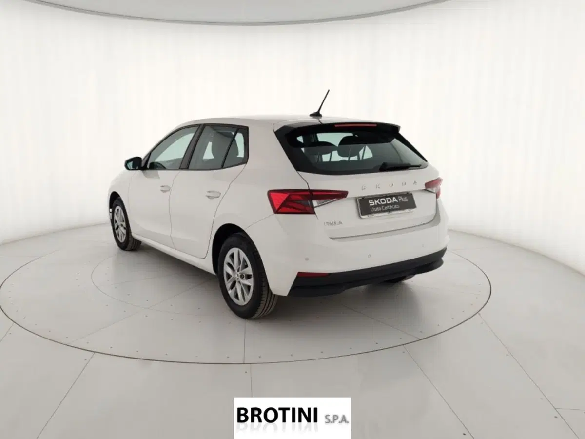 Skoda Fabia usata a Massa-Carrara (2)