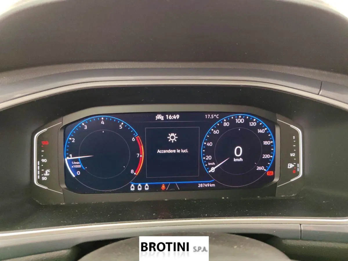 Volkswagen T-Roc usata a Massa-Carrara (14)