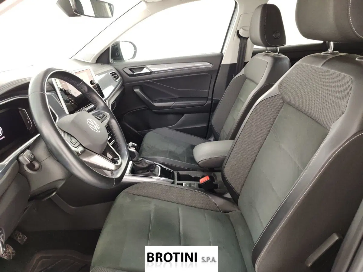 Volkswagen T-Roc usata a Massa-Carrara (7)