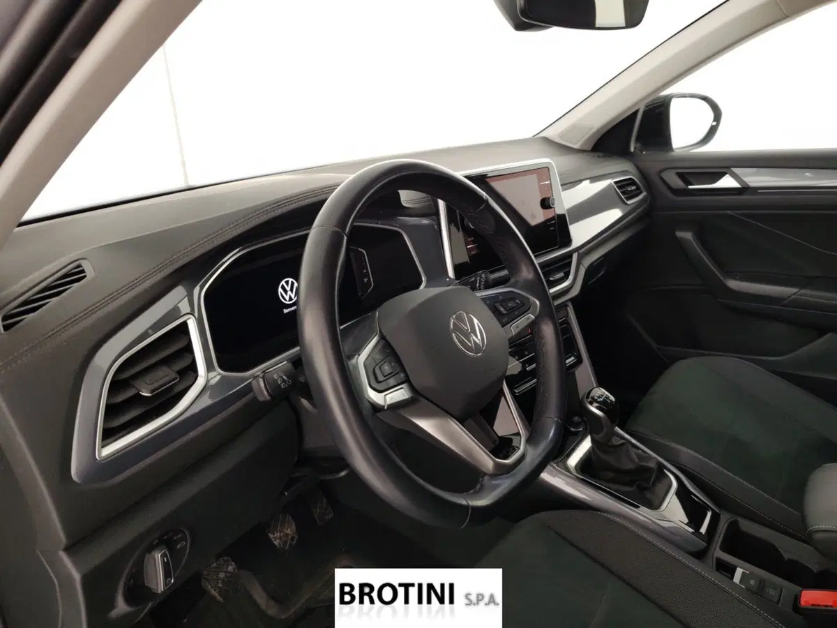 Volkswagen T-Roc usata a Massa-Carrara (8)