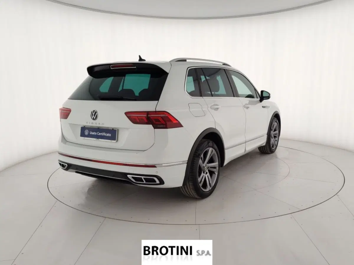 Volkswagen Tiguan usata a Massa-Carrara (3)
