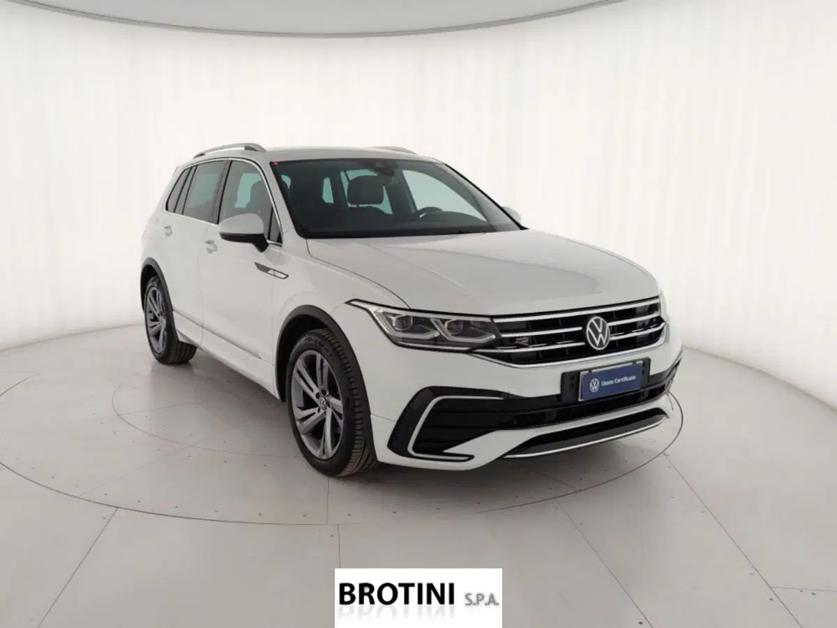 Volkswagen Tiguan usata a Massa-Carrara (4)