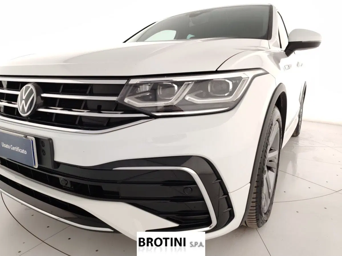 Volkswagen Tiguan usata a Massa-Carrara (5)
