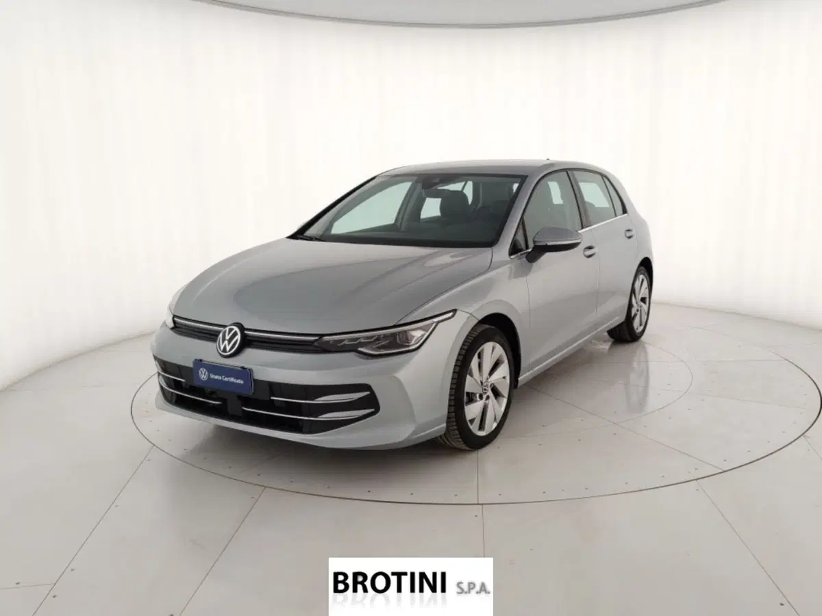 Volkswagen Golf usata a Massa-Carrara