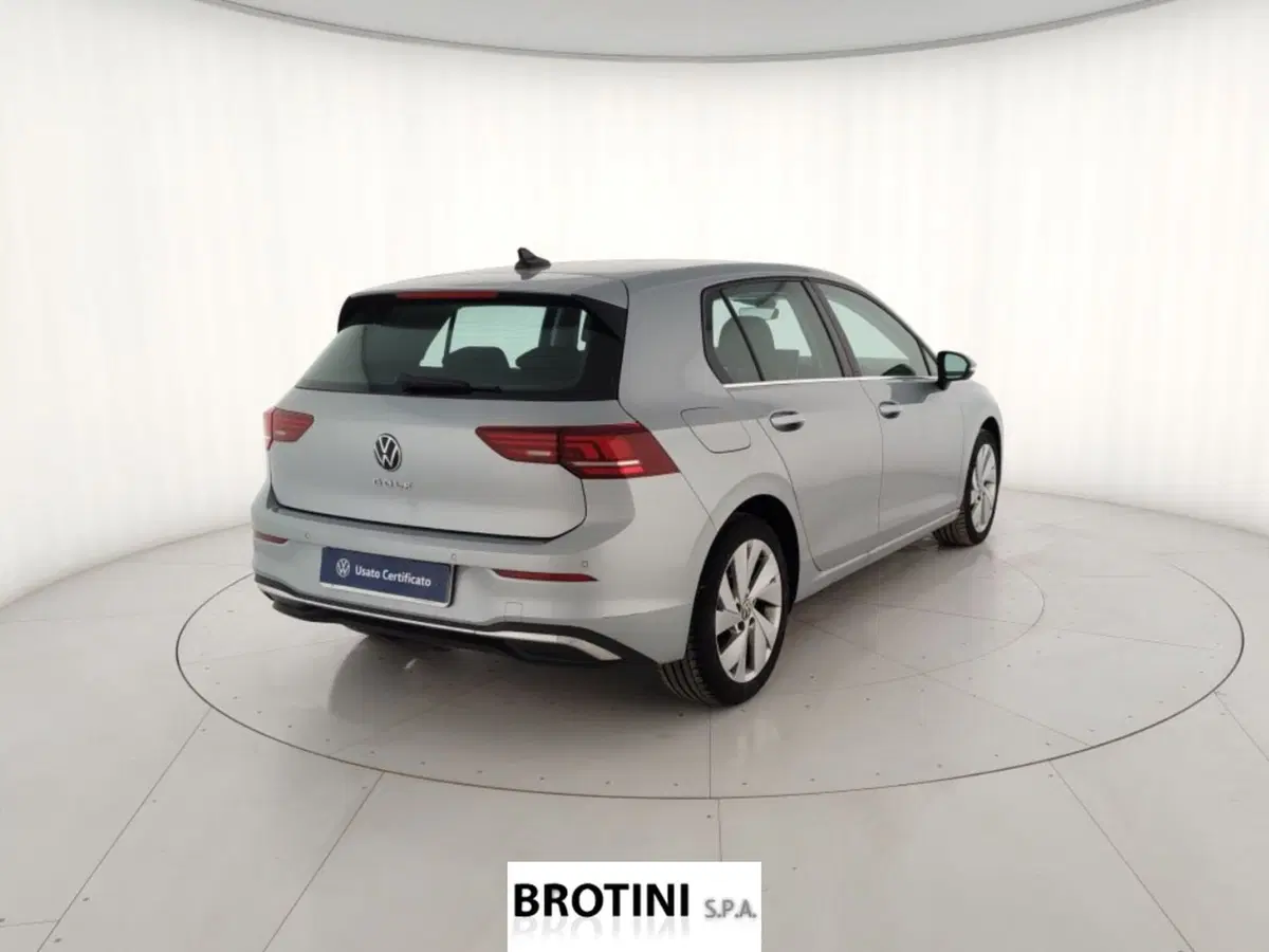 Volkswagen Golf usata a Massa-Carrara (3)