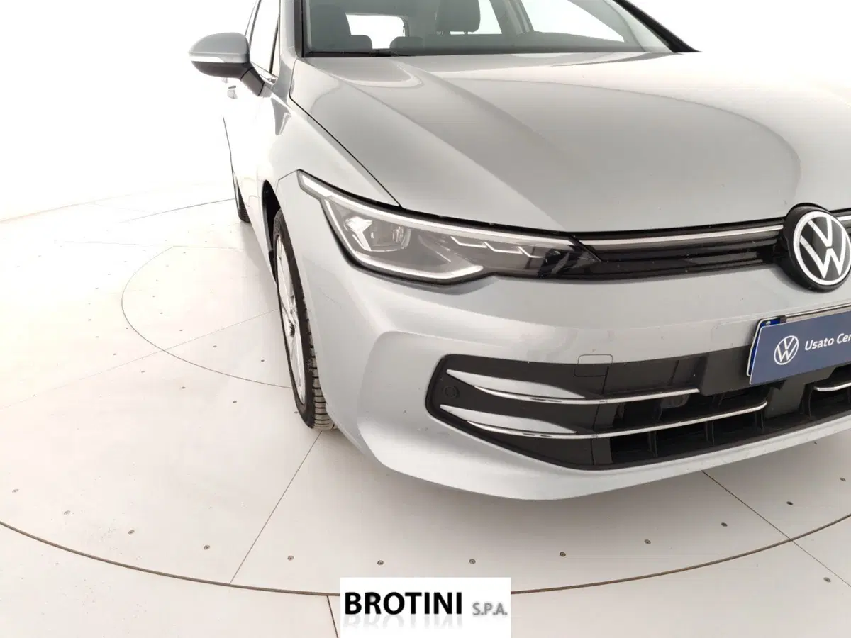 Volkswagen Golf usata a Massa-Carrara (5)