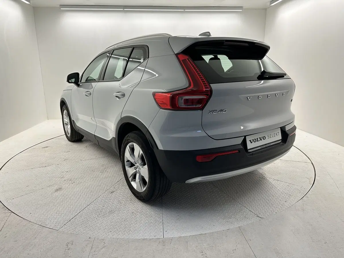 Volvo XC40 usata a Bergamo (13)