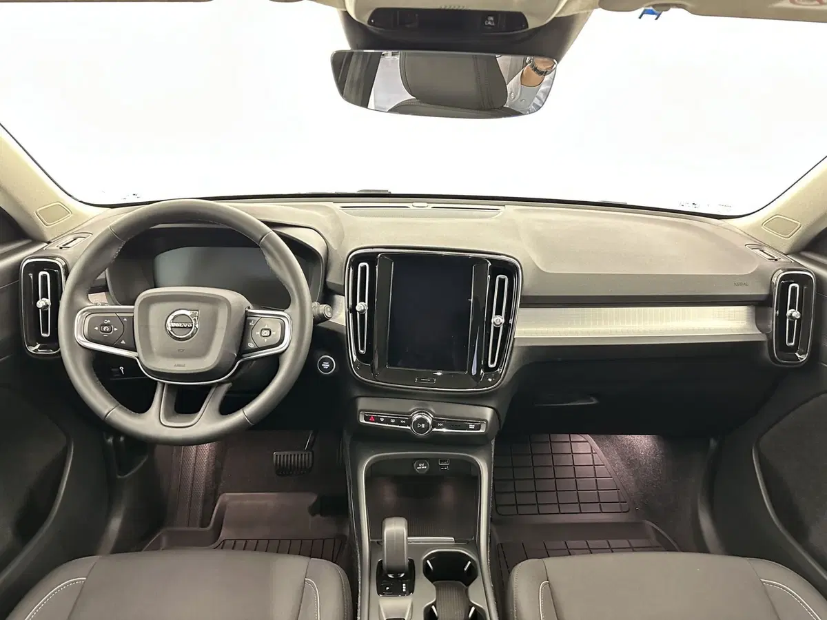 Volvo XC40 usata a Bergamo (4)