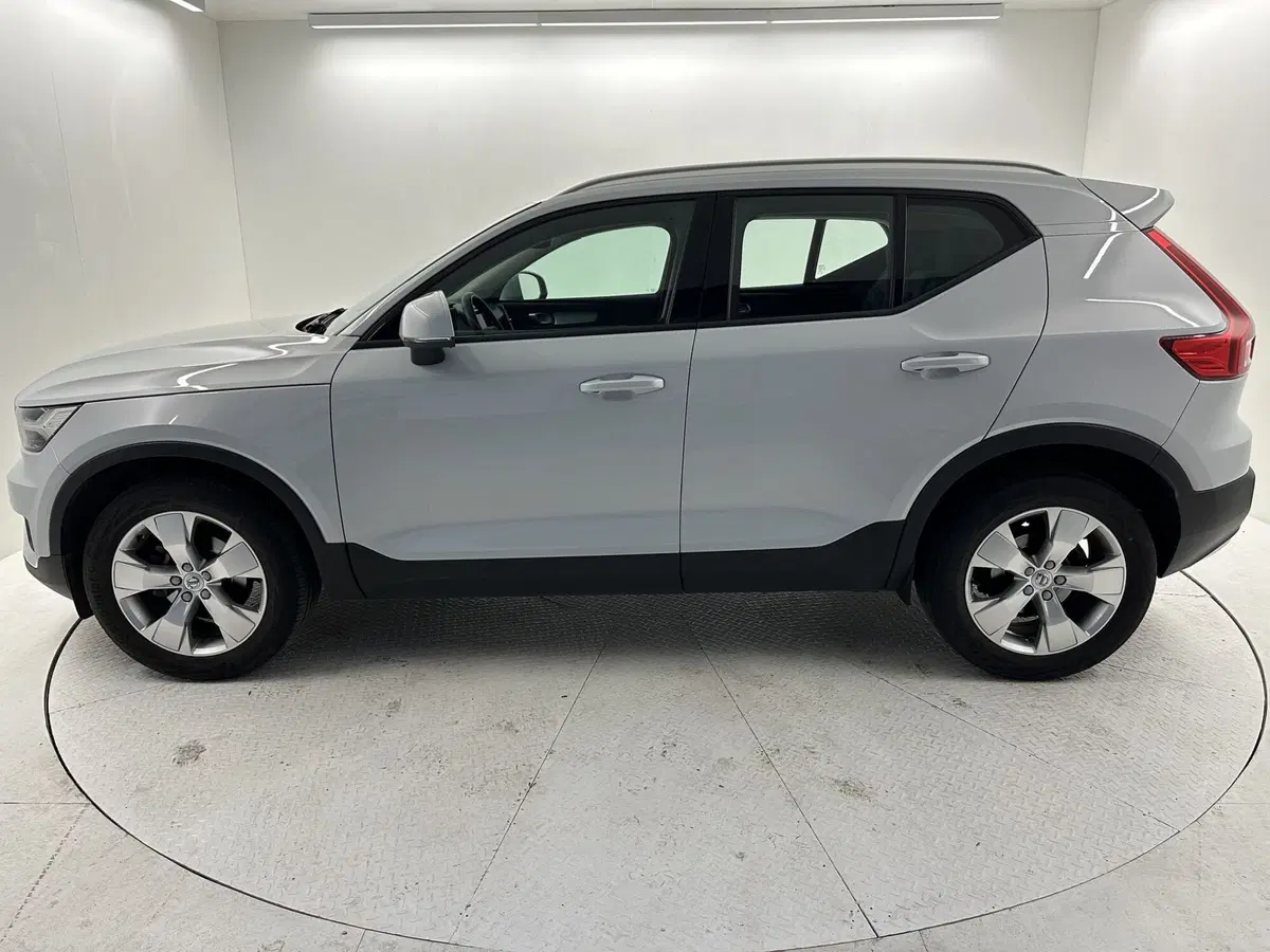Volvo XC40 usata a Bergamo (6)