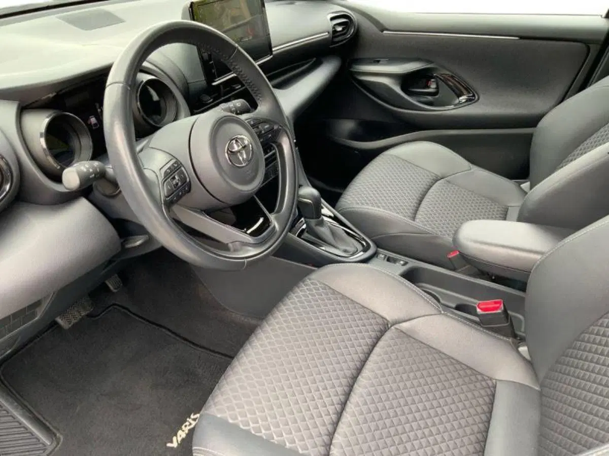 Toyota Yaris usata a Perugia (8)