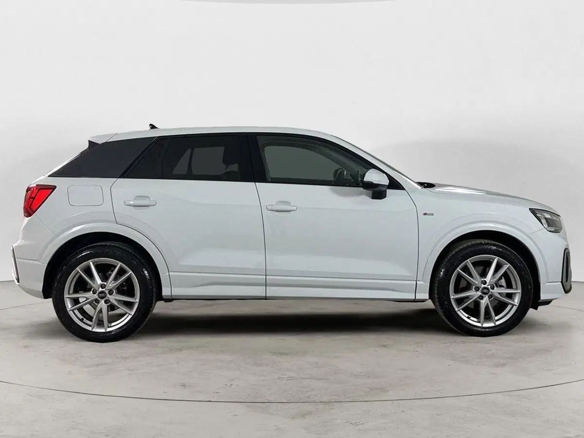 Audi Q2 usata a Napoli (5)