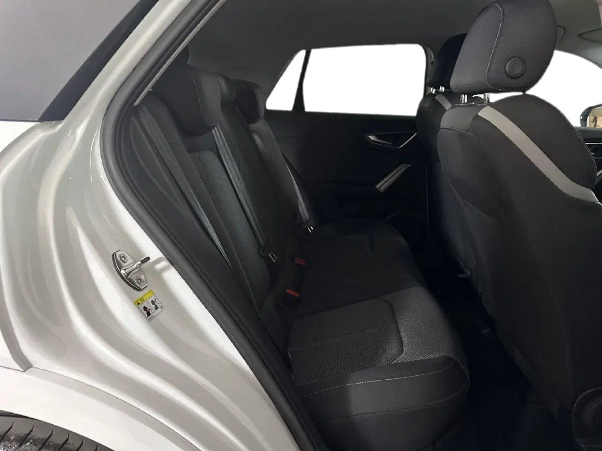 Audi Q2 usata a Napoli (8)
