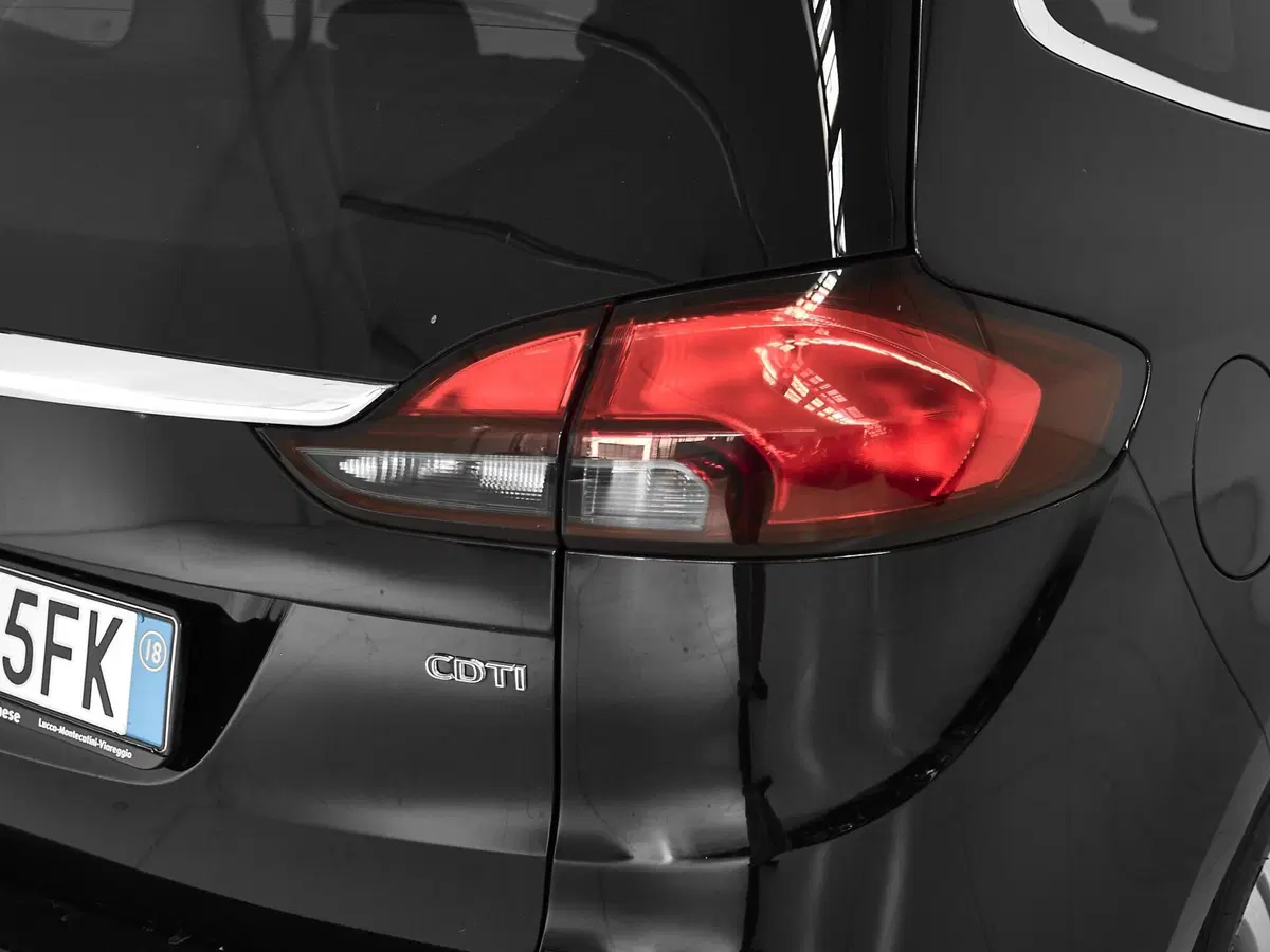 Opel Zafira Tourer usata a Prato (7)