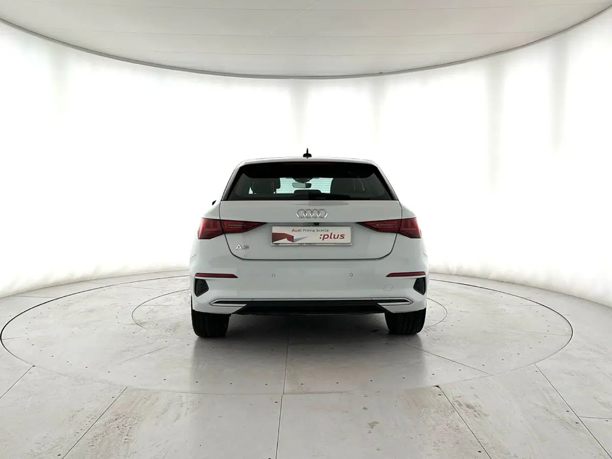 Audi A3 Sportback usata a Napoli (6)