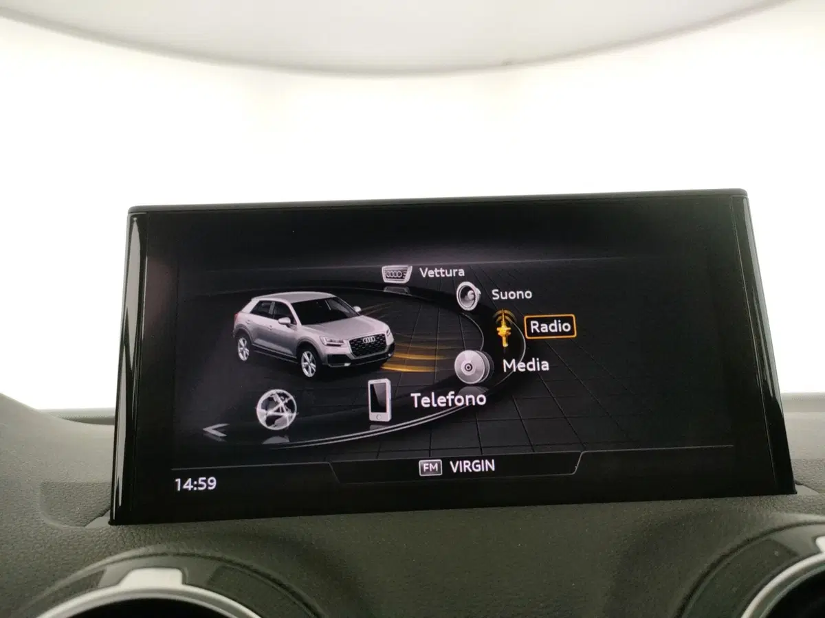 Audi Q2 usata a Napoli (13)