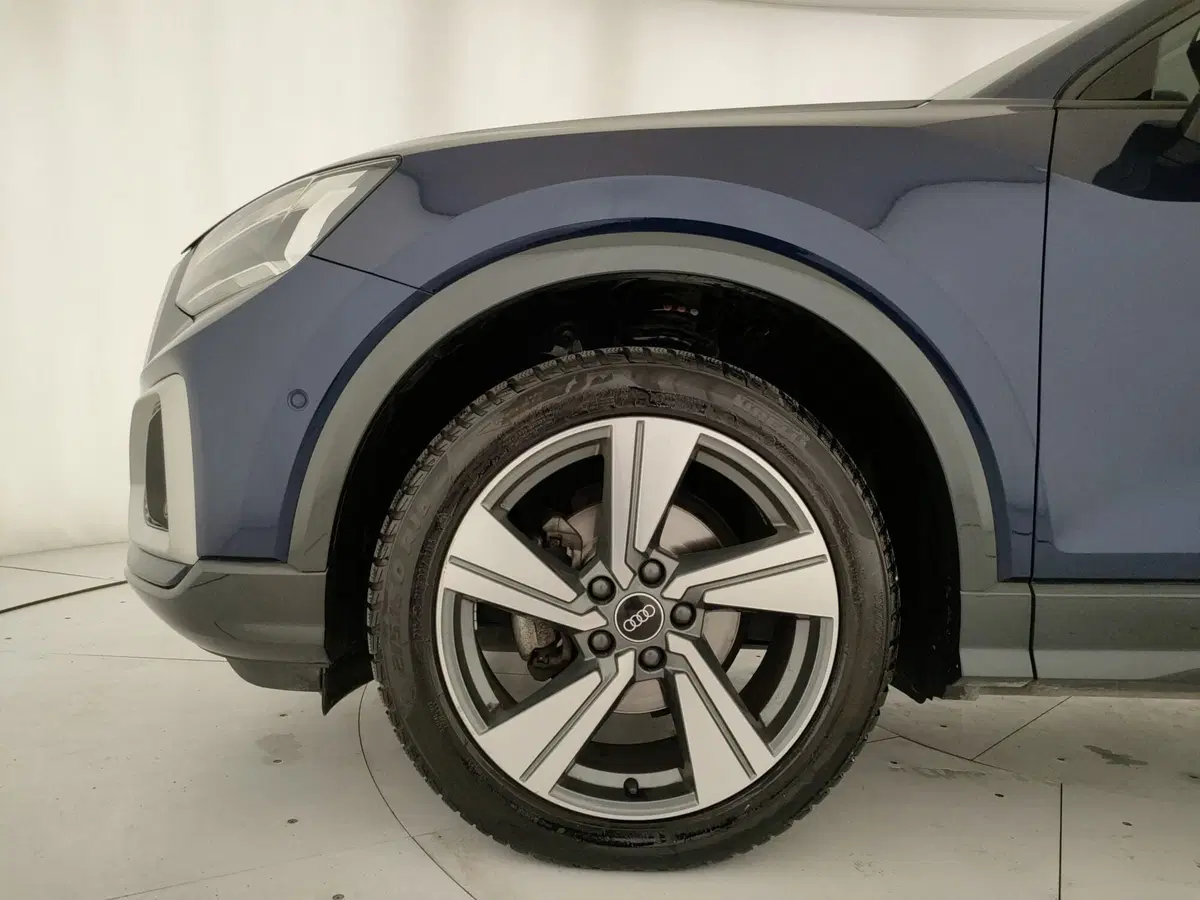 Audi Q2 usata a Napoli (18)
